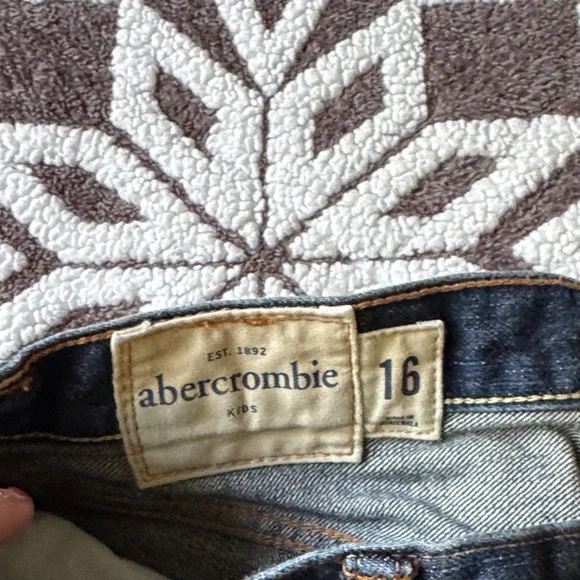 Abercrombie Kids Dark Blue Jeans - Picture 5 of 12